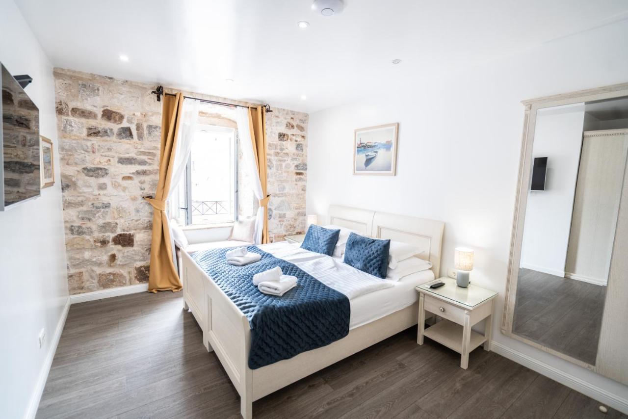 Luxury Rooms Lucija And Luka Split Exterior photo