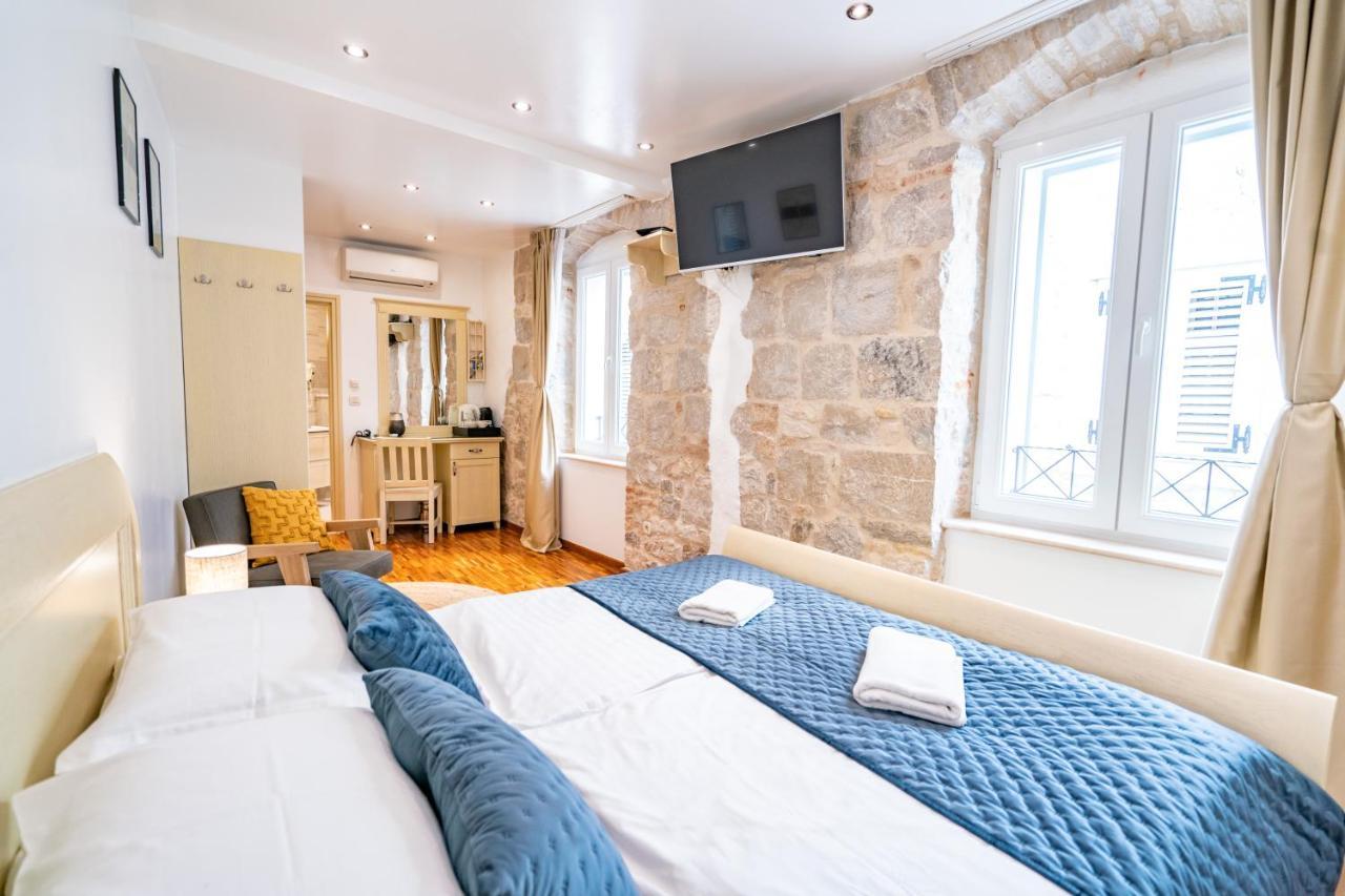 Luxury Rooms Lucija And Luka Split Exterior photo